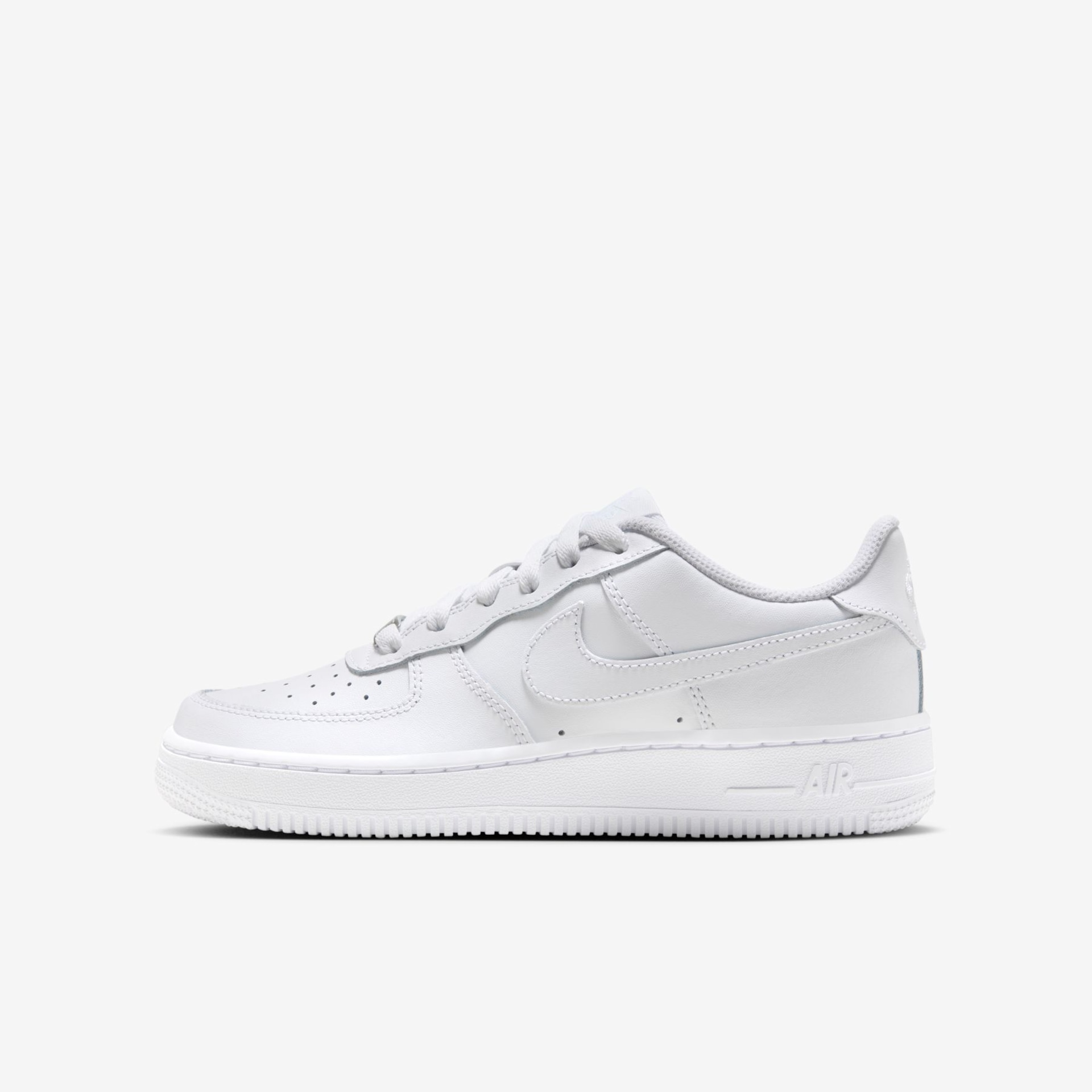 Brazil product data sample: Tênis Nike Air Force 1 LE Infantil Branco